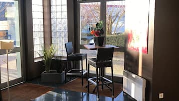 Bar lounge