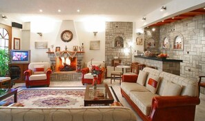Lounge - Olympic Hotel (Delphi)