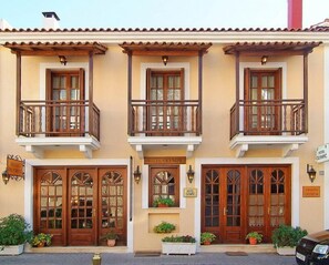 Exterior - Olympic Hotel (Delphi)