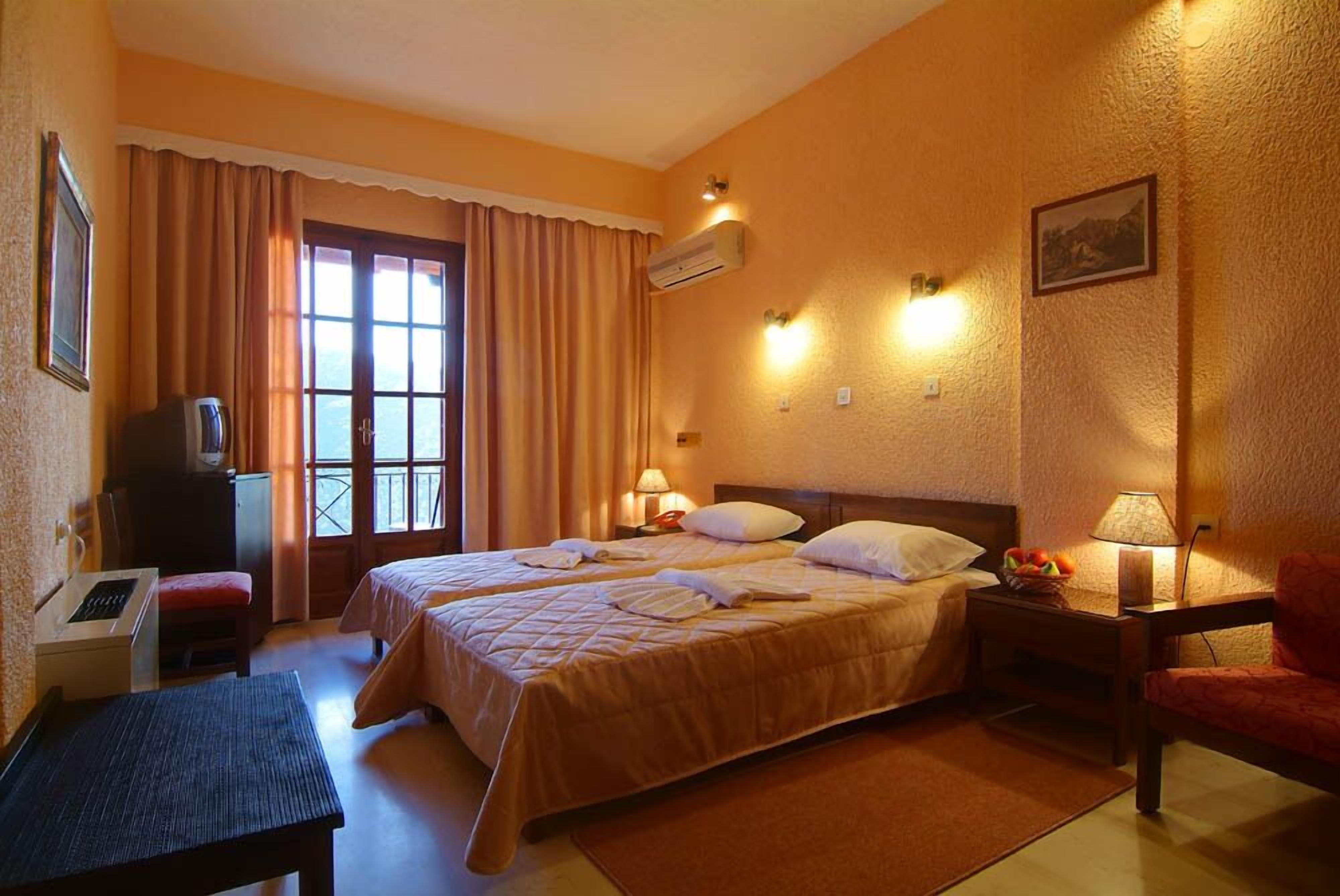 double or twin room | in-room safe, soundproofing, free cots/infant beds, free wifi