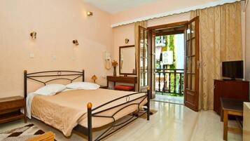 خزنة داخل الغرفة وتجهيزات عازلة للصوت وأسرّة أطفال/رضّع (مجانًا)