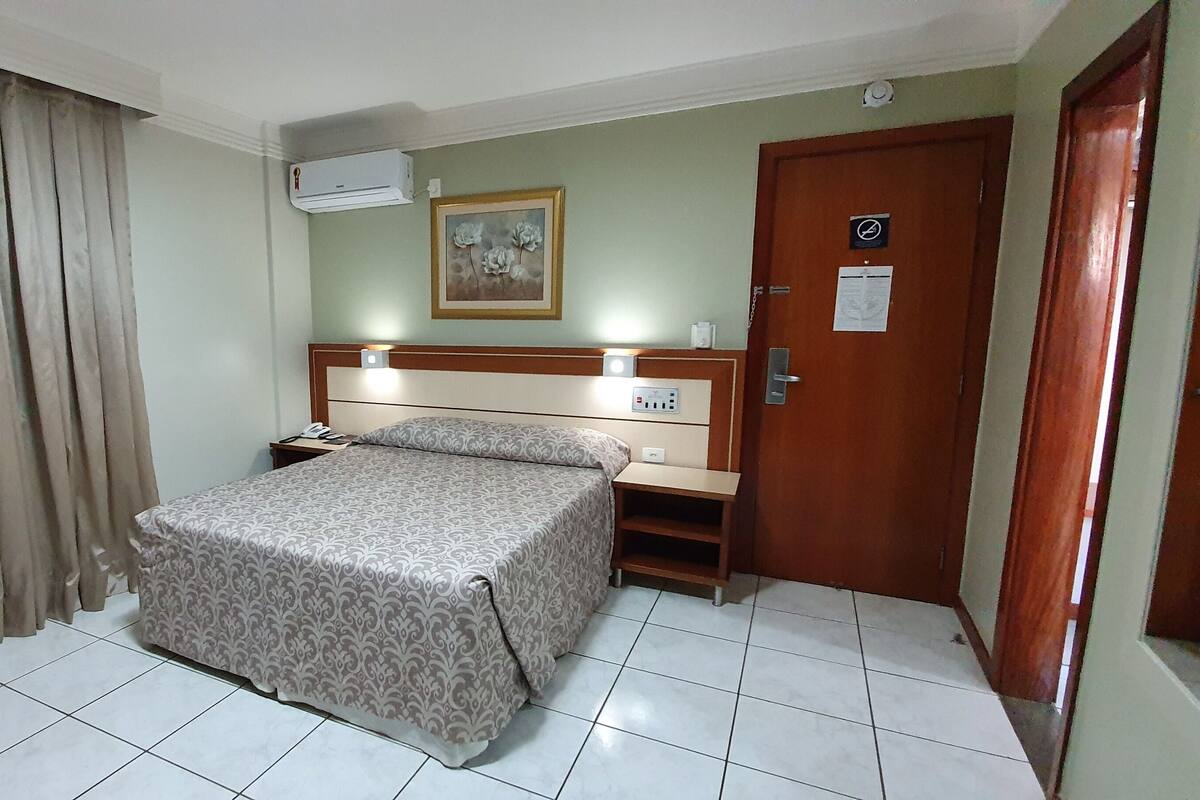 Minibar, in-room safe, desk, soundproofing