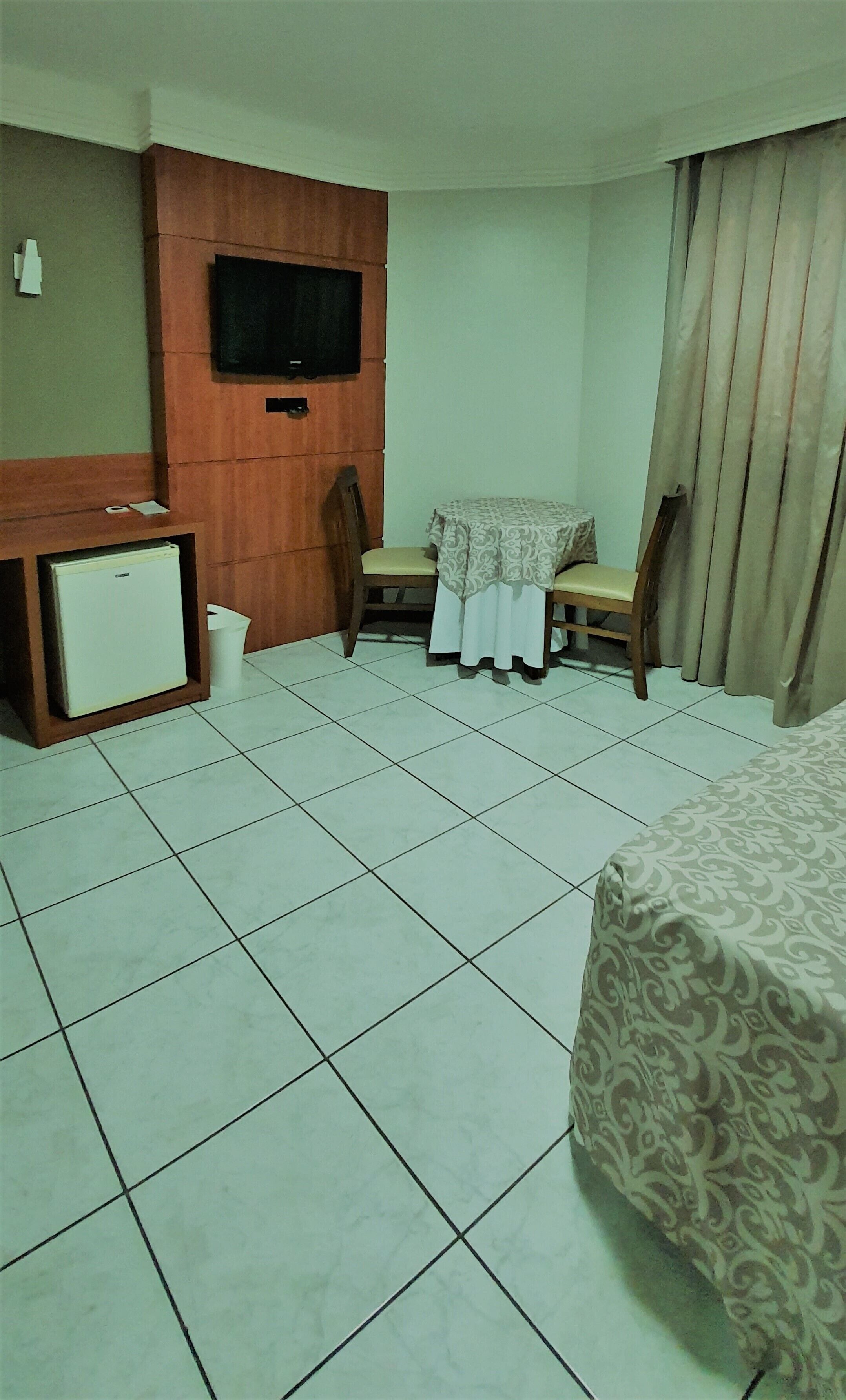 minibar, in-room safe, desk, soundproofing