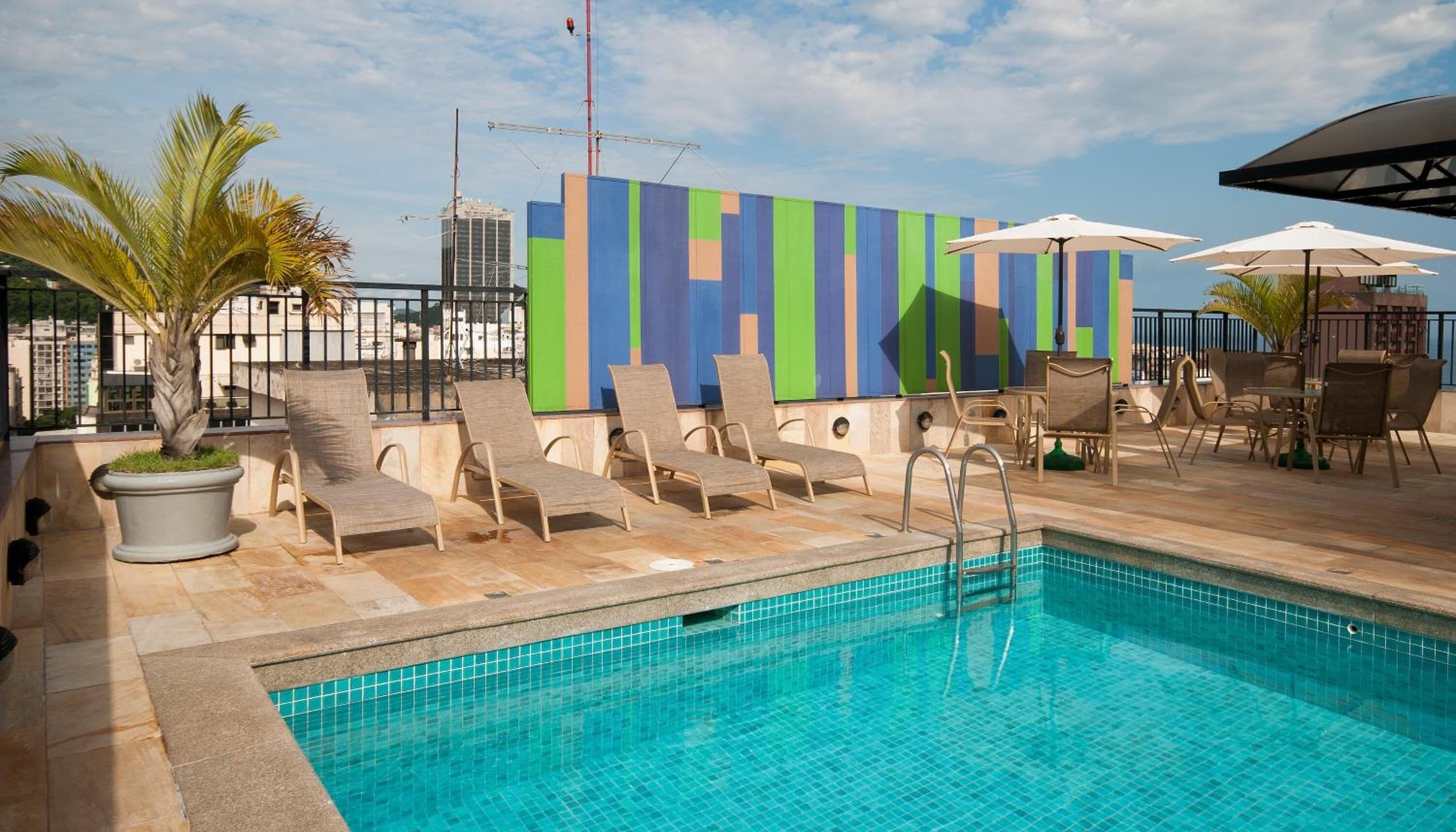 outdoor pool, pool loungers