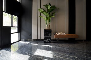 Interior entrance - Venue Hotel - The Lily (Singapore)