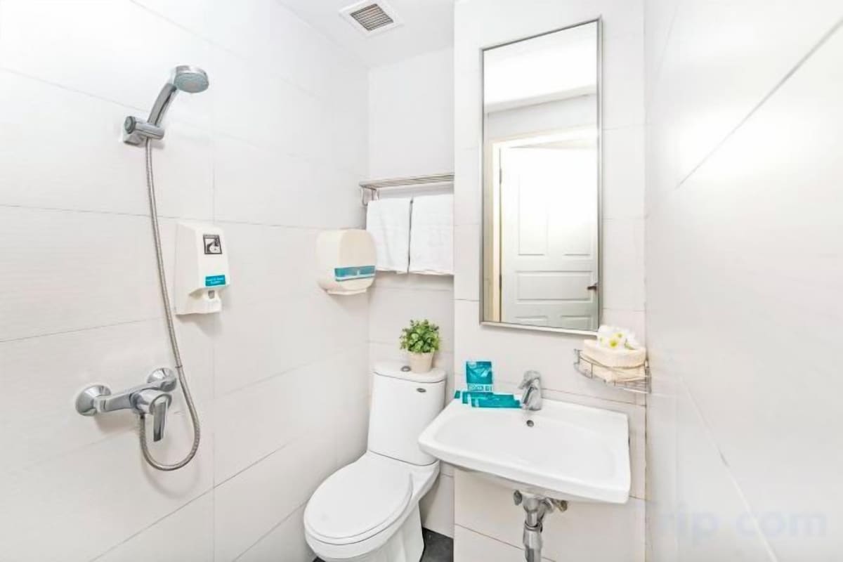Baño | Regadera, amenidades de baño gratuitas, secadora de cabello, toallas