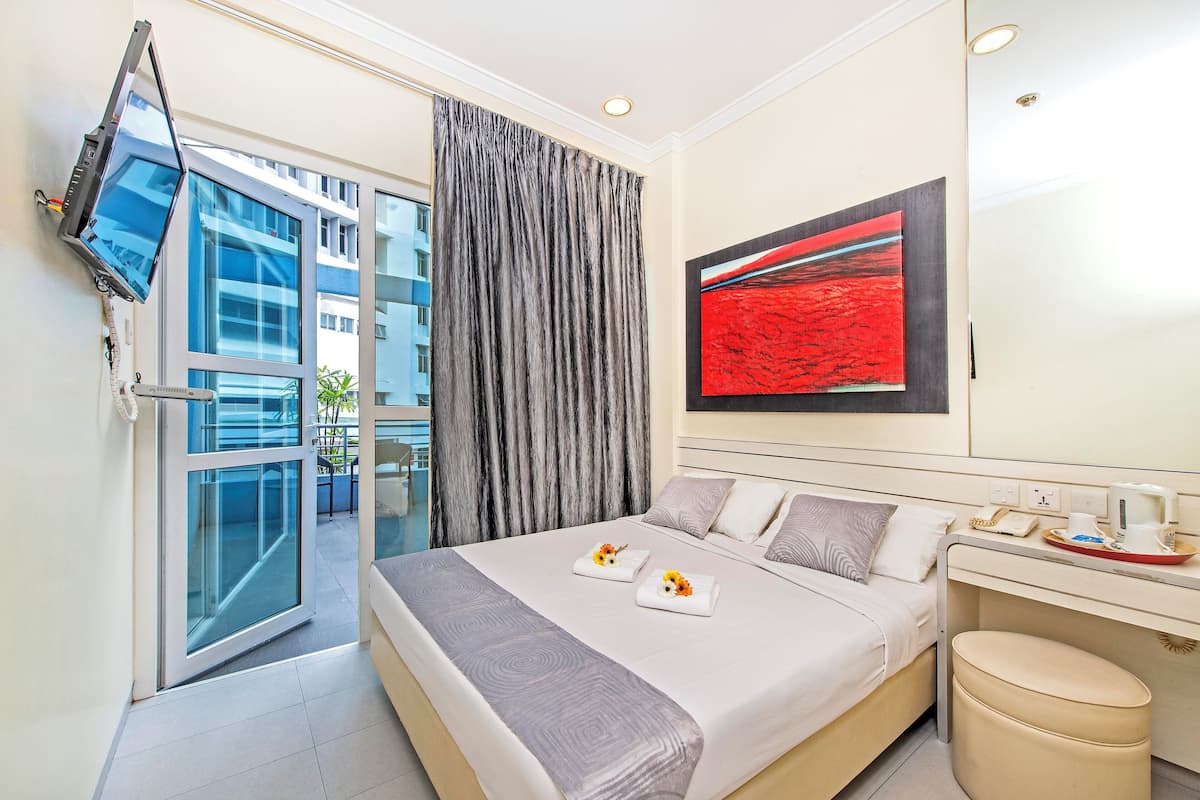 Superior Double Room, 1 Double Bed, Balcony | Free WiFi, bed sheets