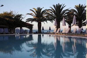 Outdoor pool - Zakantha Beach (Zakynthos)