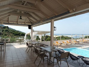 Desayuno continental incluido todos los días