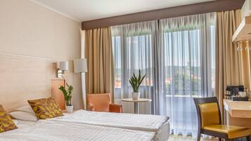 1 bedroom, minibar, in-room safe, desk