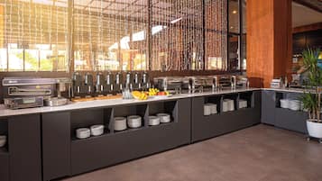 Daily buffet breakfast (HUF 6160 per person)