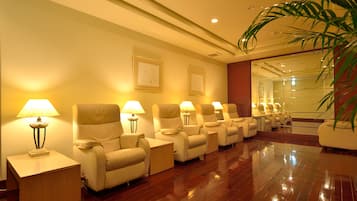 Hot tub, body treatments, aromatherapy, body scrubs, facials