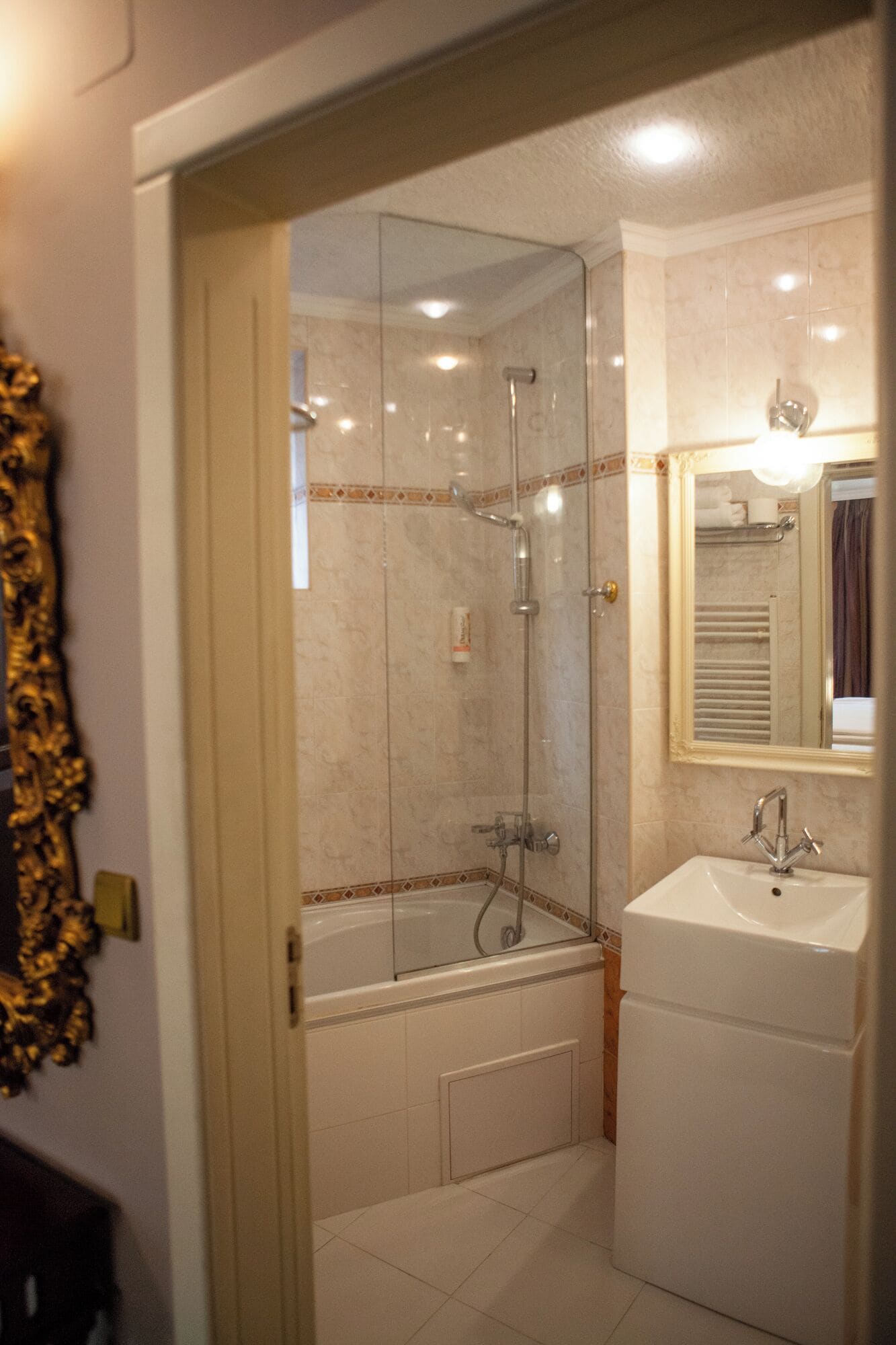 Foto - Meg-Lozenetz Hotel