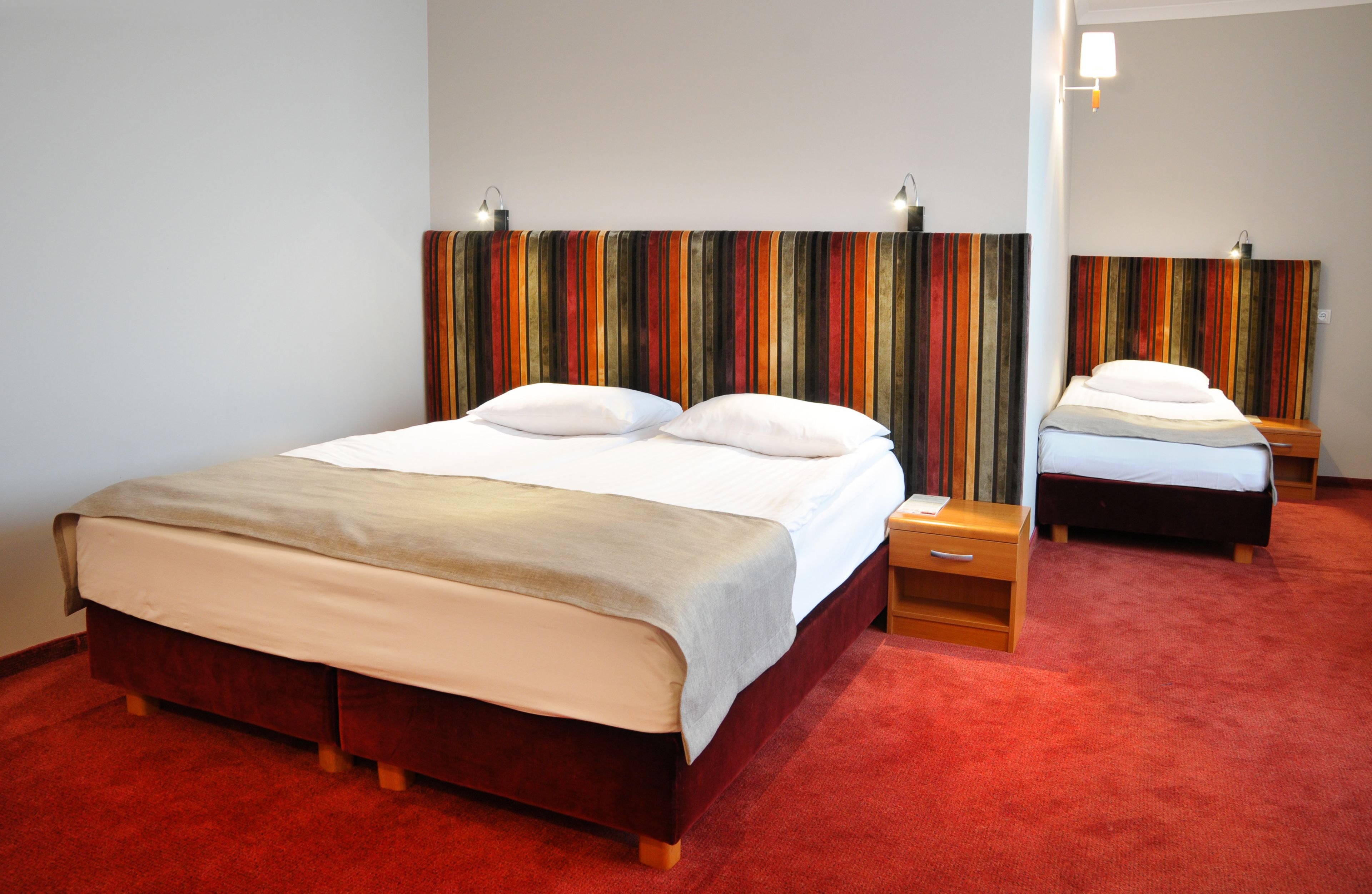 triple room | 1 bedroom, premium bedding, in-room safe, desk