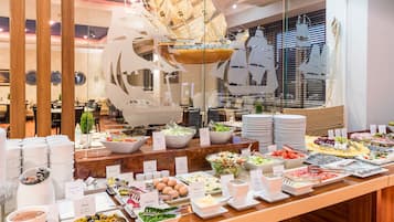Daily buffet breakfast (PLN 54 per person)