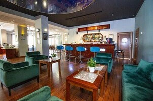酒吧(店内)