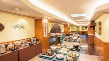 供应早餐、午餐和晚餐,意大利菜