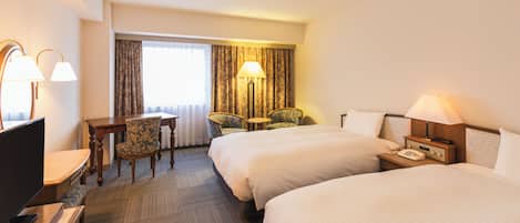 Desk, free WiFi, bed sheets