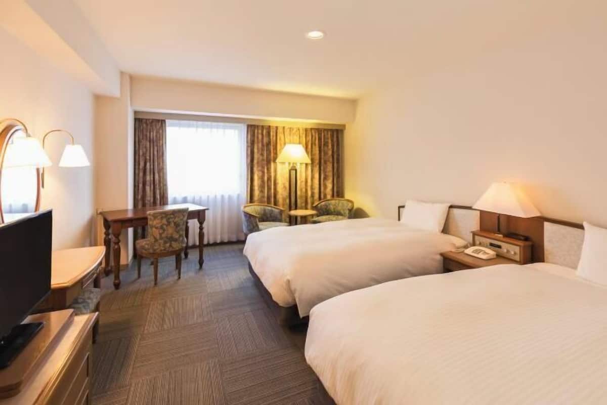 Bureau, Wi-Fi gratuit, draps fournis