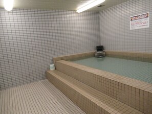 Bain à remous intérieur