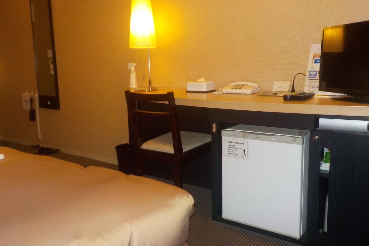 Bureau, Wi-Fi gratuit, draps fournis