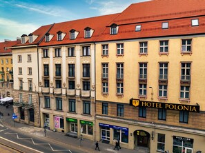Front of property - Hotel Polonia (Wroclaw)