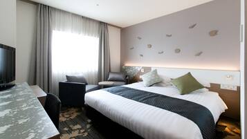 In-room safe, desk, blackout curtains, iron/ironing board