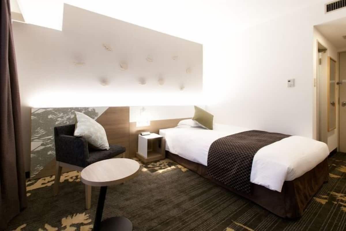 In-room safe, desk, blackout drapes, iron/ironing board (on request)