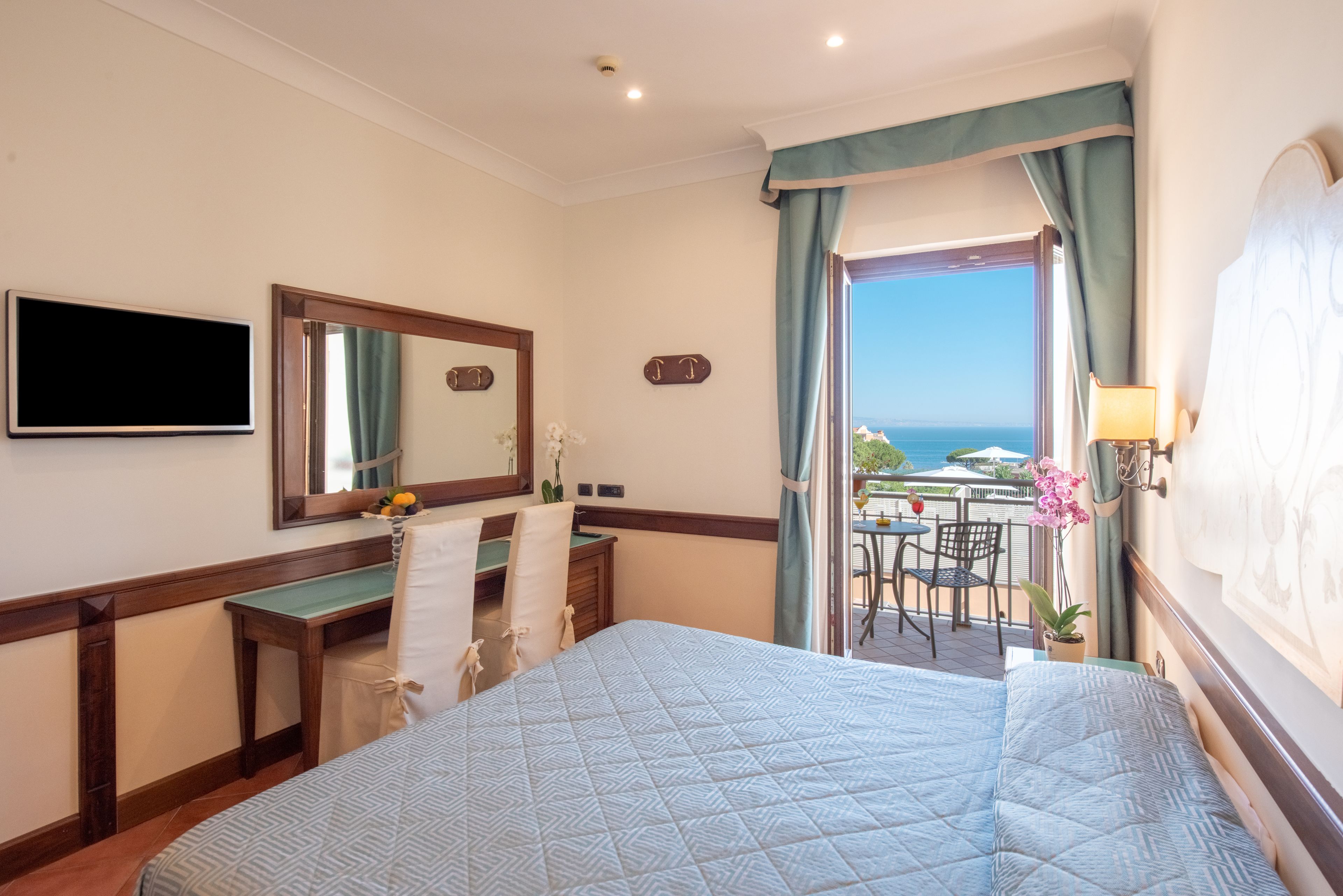 Biancheria da letto ipoallergenica, copriletto in piuma, minibar