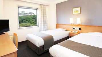 Premium bedding, desk, iron/ironing board, WiFi