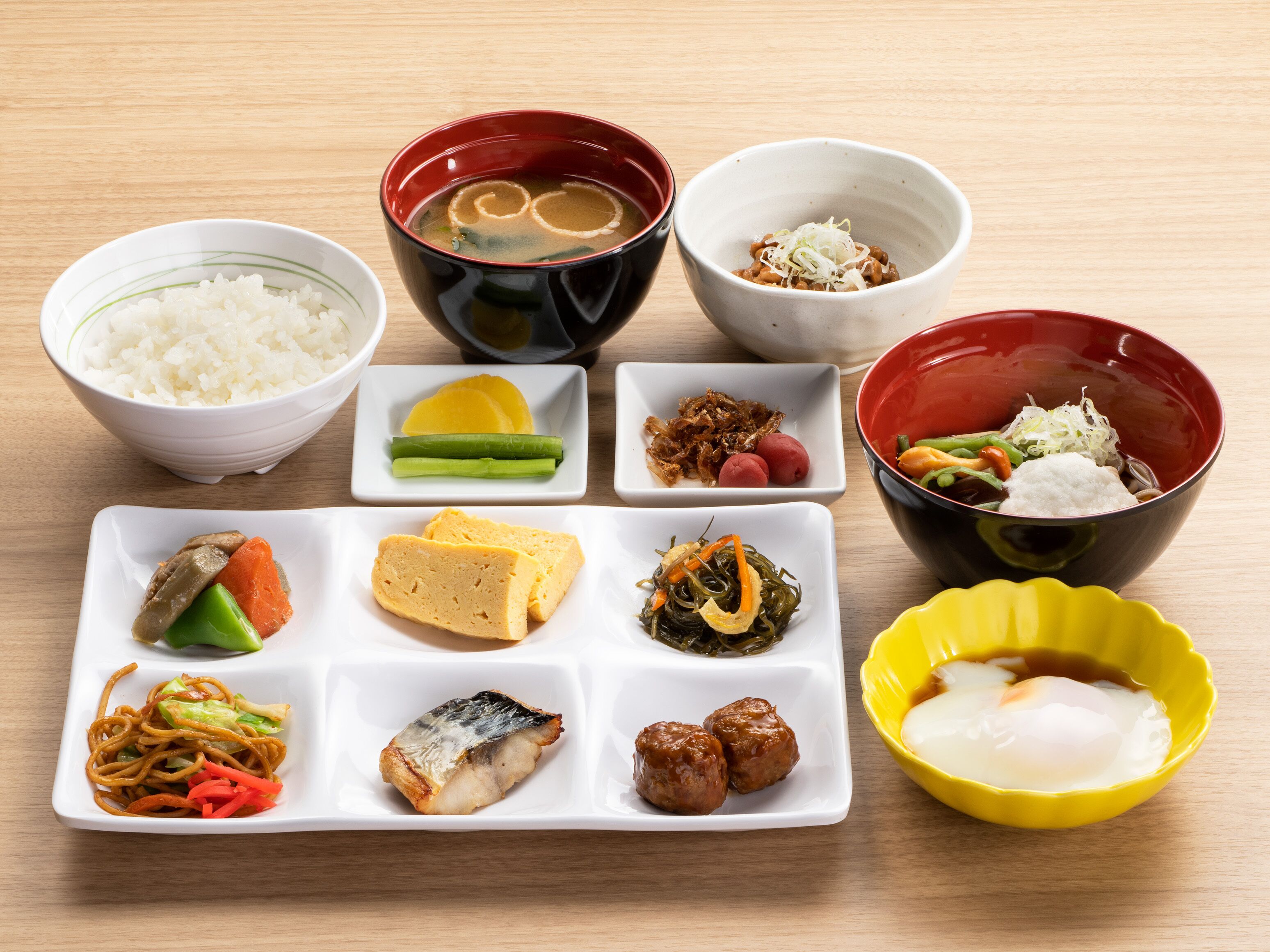 daily buffet breakfast (jpy 1540 per person)