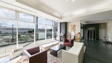 Siddeområde i lobbyen