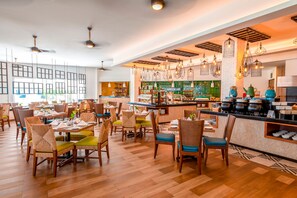Dining - Sunscape Cancun Resort & Spa - All Inclusive (Cancun)