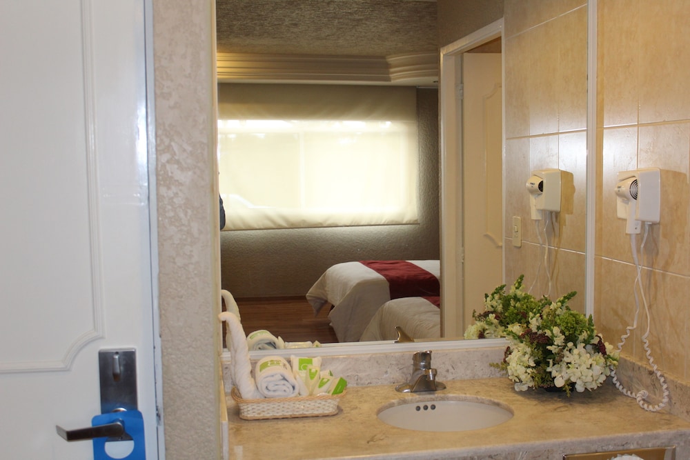 Hotel Quinto Sol by null