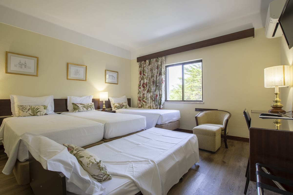 Familienzimmer (with extra bed)