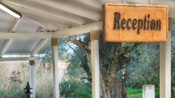 Kontinental frukost varje dag (EUR 7 per person)