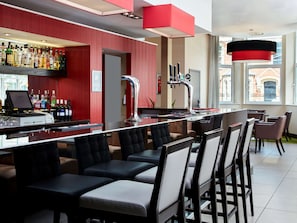 Bar (on property) - ibis Belfast Queens Quarter (Belfast)