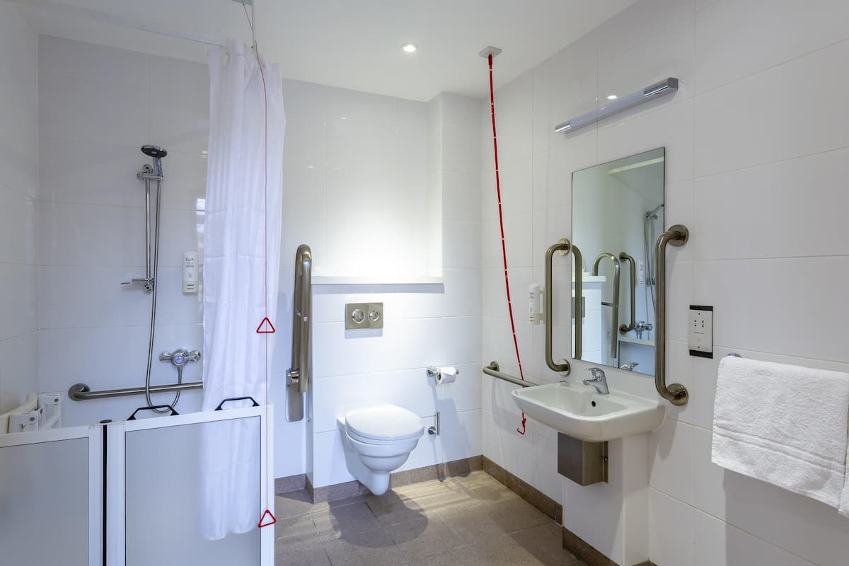 room, 1 double bed | in-room safe, desk, iron/ironing board, free cots/infant beds