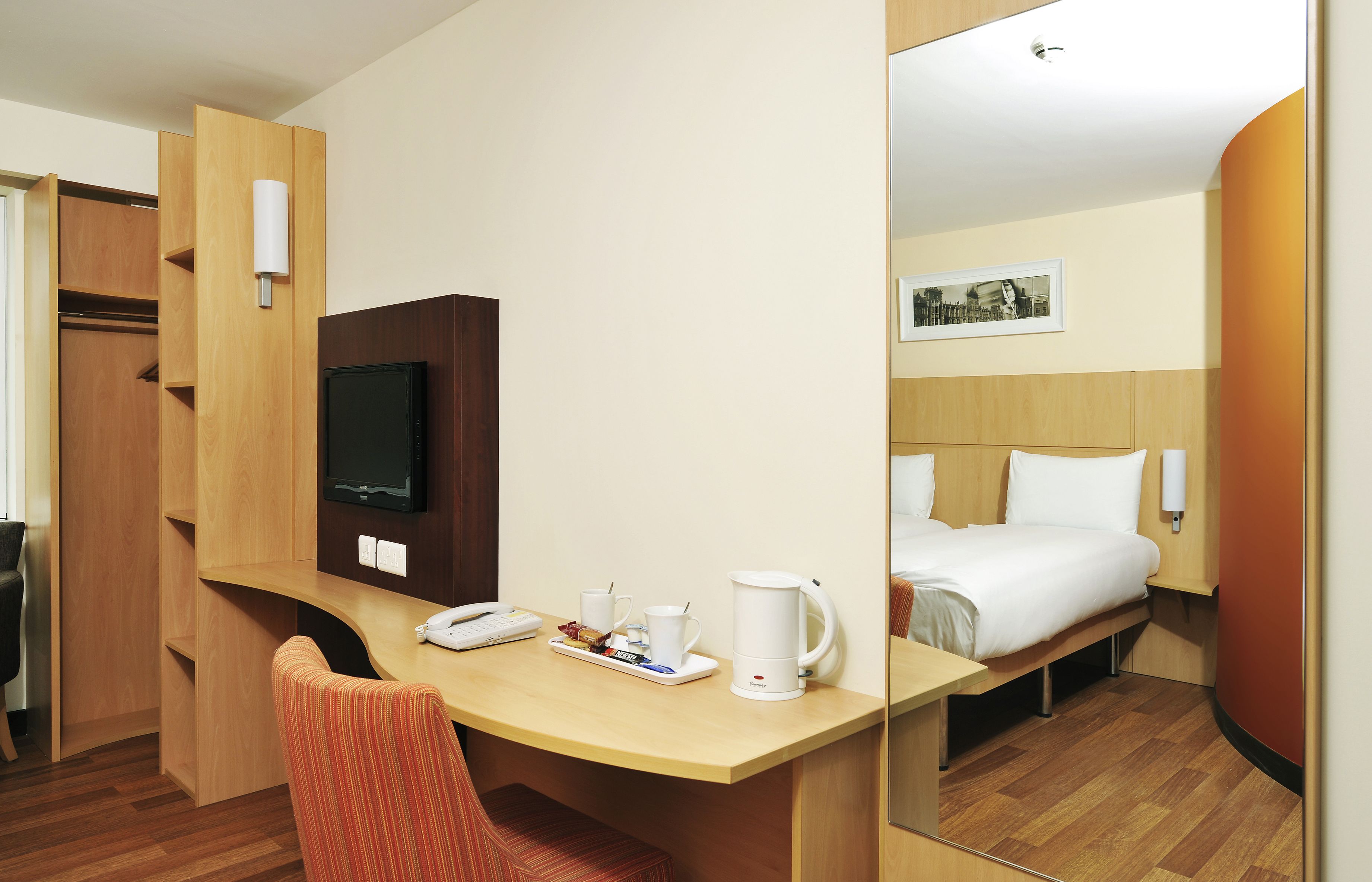 Photo - ibis Belfast Queens Quarter