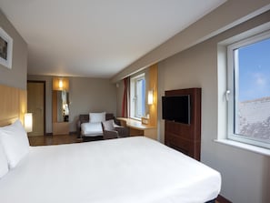 In-room safe, desk, iron/ironing board, free cots/infant beds