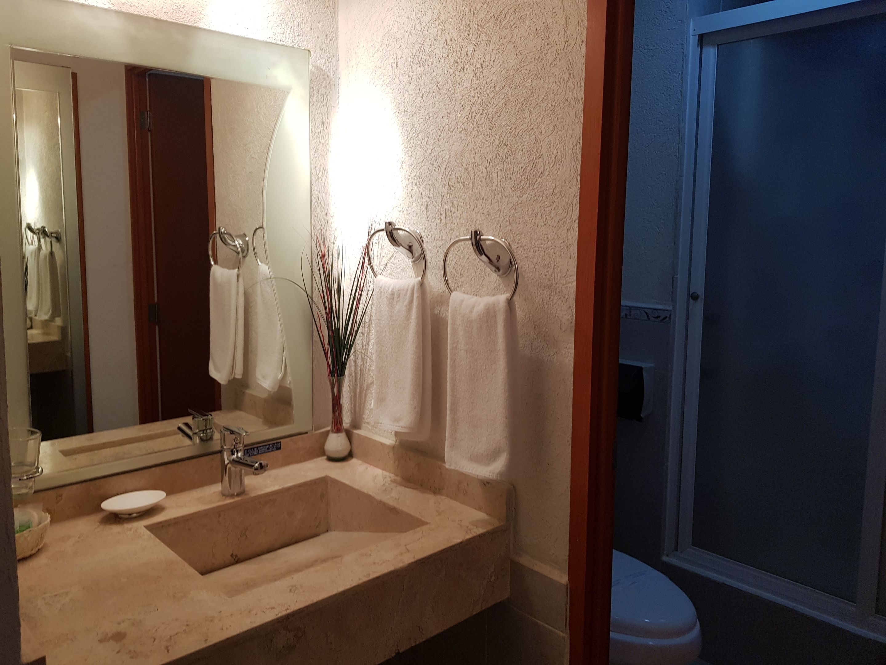 Foto - Best Western Global Express