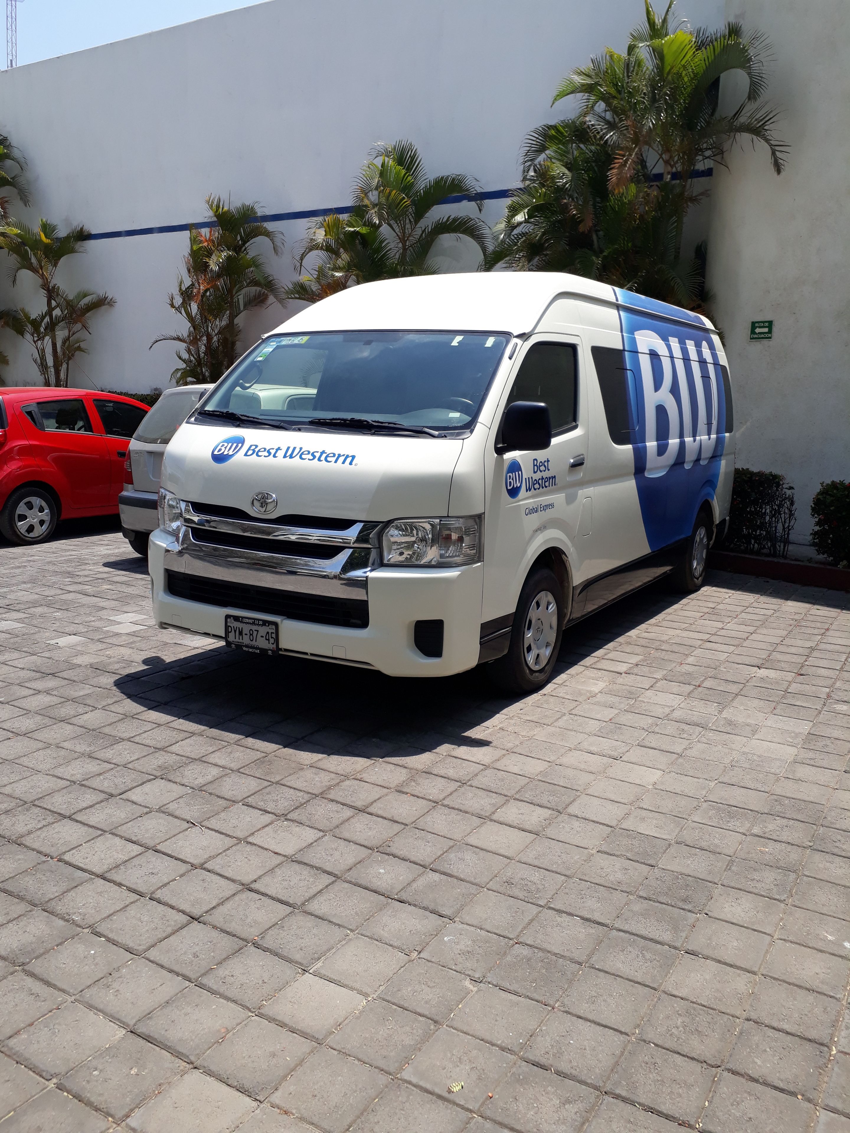 Foto - Best Western Global Express