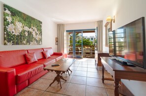 Apartment, 2 Bedrooms | In-room safe, iron/ironing board, free WiFi, bed sheets