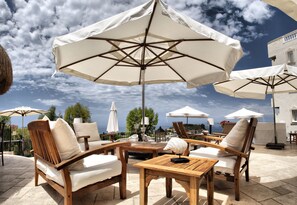 تناول الطعام بالخارج