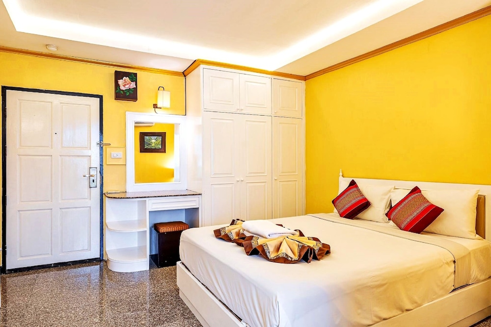 Royal Peninsula Hotel by null