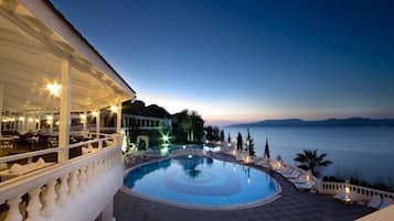 Indoor pool, 2 outdoor pools, pool umbrellas, sun loungers