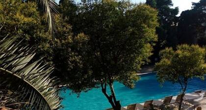 Iris Hotel & Spa