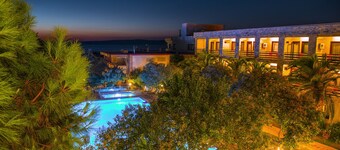 愛莉絲飯店及水療中心