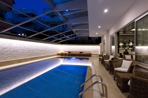 Seasonal outdoor pool, open 9 AM to 7:00 PM, free cabanas - Xperia Grand Bali Hotel  - All Inclusive (Alanya)