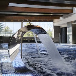 Indoor pool, seasonal outdoor pool, sun loungers